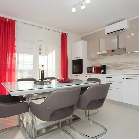 Carpe Diem Apartment *
